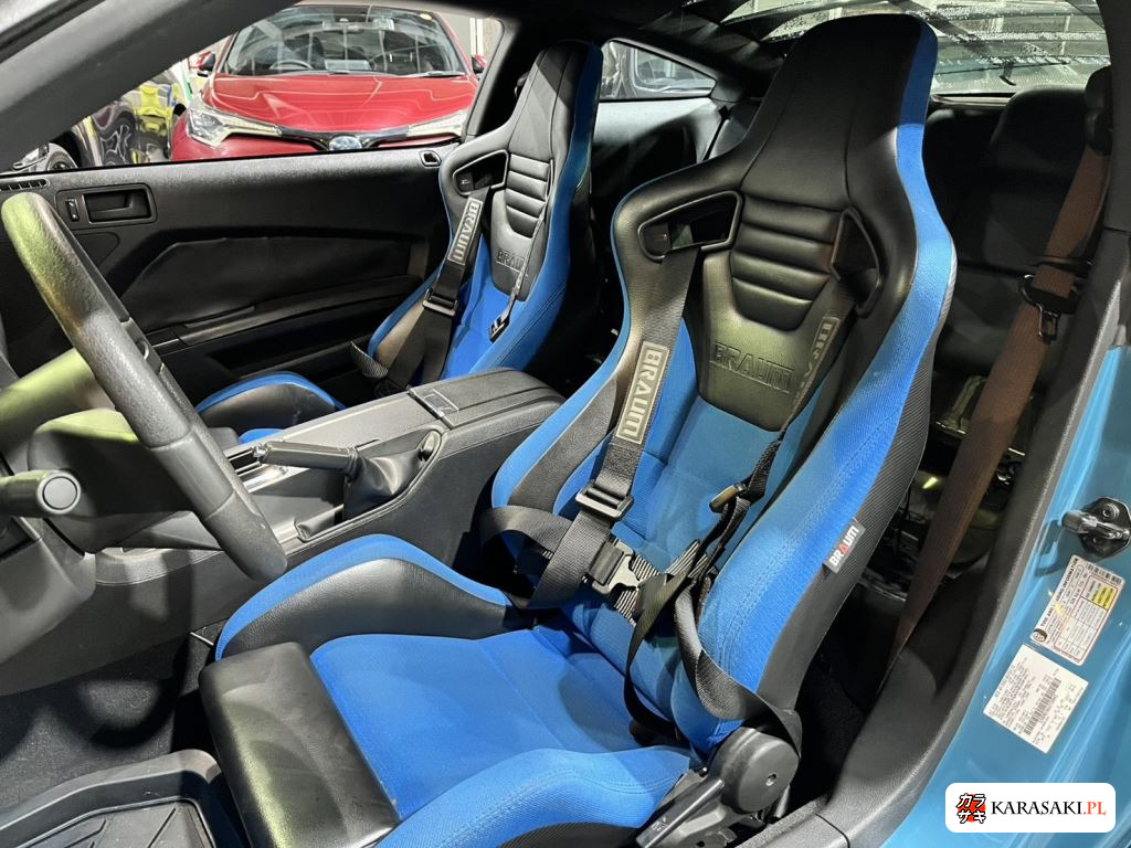 2013 Ford Mustang CP V8 GT Premium 12