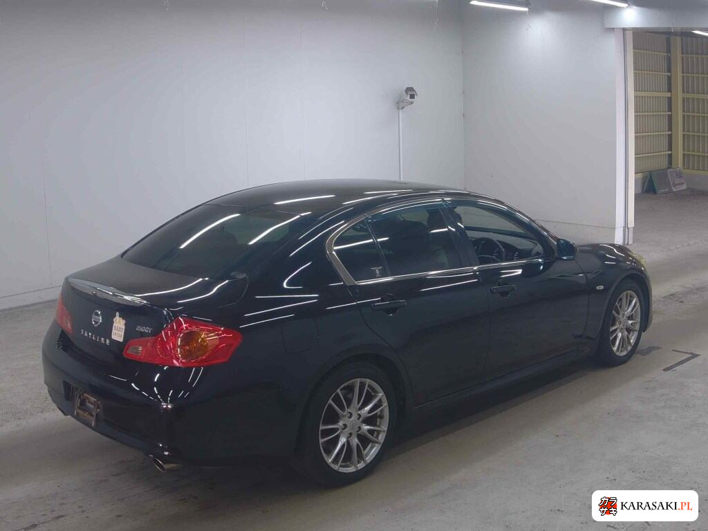 Nissan Skyline 2014 z aukcji japońskiej
