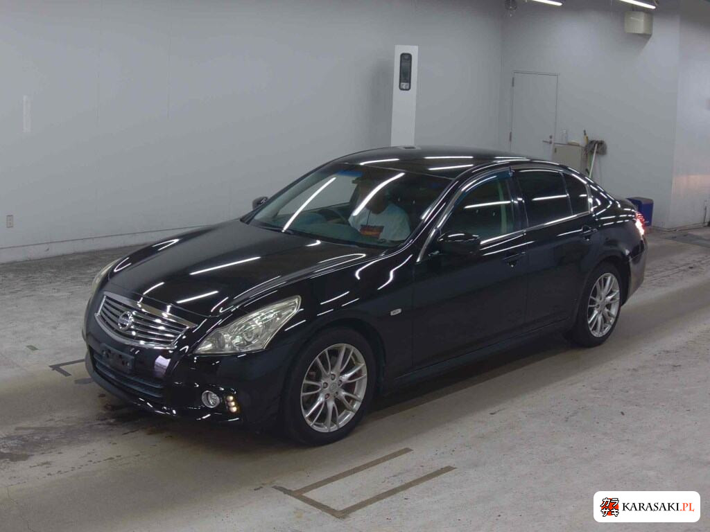 Nissan Skyline 2014 z aukcji japońskiej