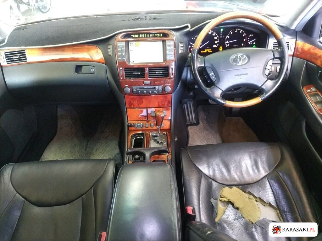 Toyota Celsior 2004 z aukcji japońskiej