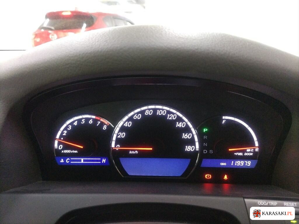 Toyota Crown 2006 z aukcji japońskiej