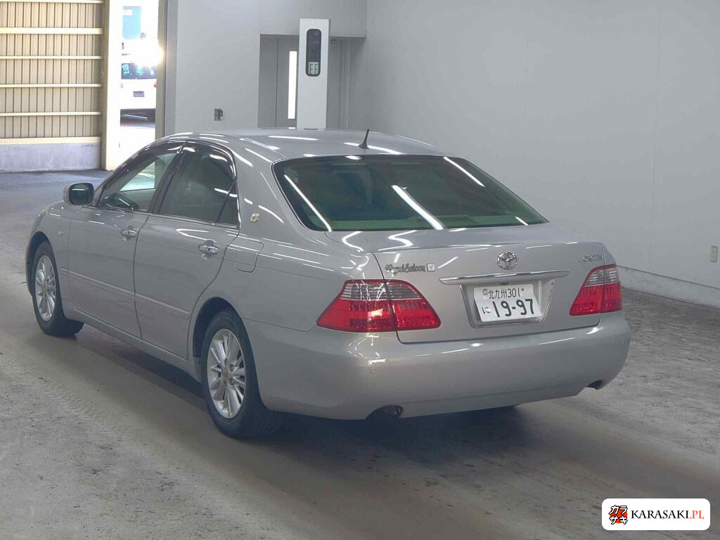 Toyota Crown 2006 z aukcji japońskiej