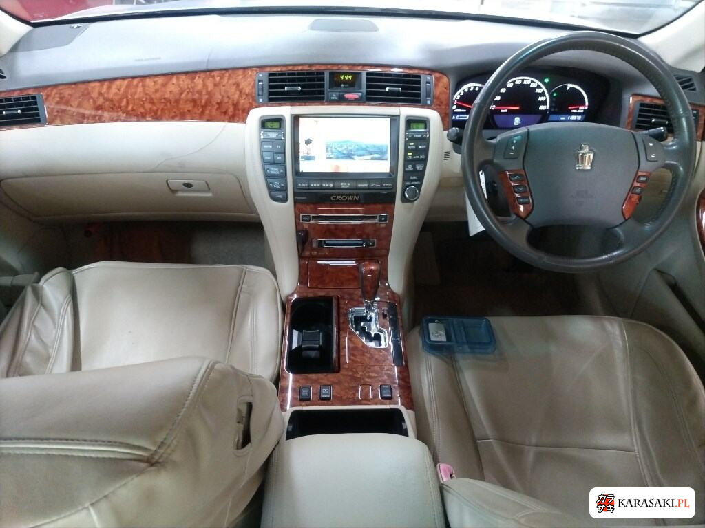 Toyota Crown 2006 z aukcji japońskiej