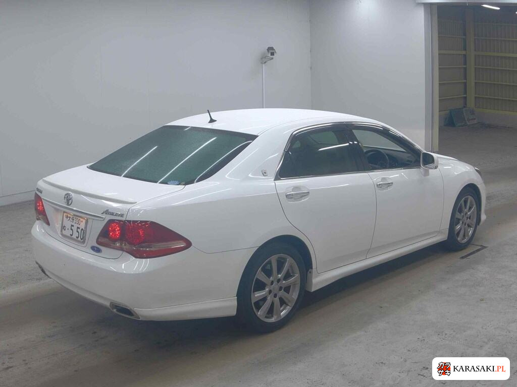Toyota Crown 2008 z aukcji japońskiej