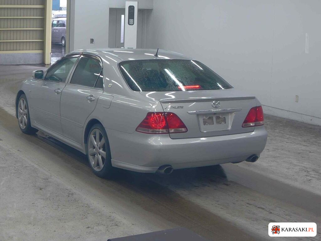 Toyota Crown 2005 z aukcji japońskiej