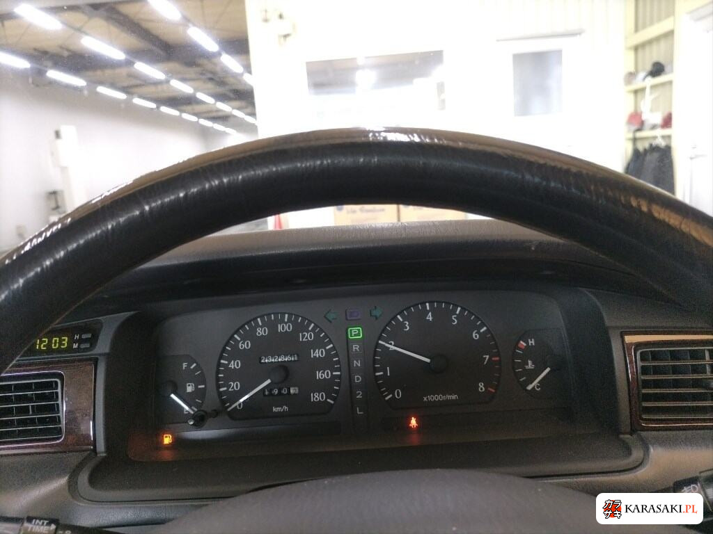 Toyota Crown 1997 z aukcji japońskiej