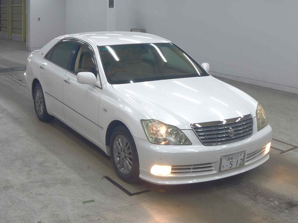 Toyota Crown 2008 z aukcji japońskiej