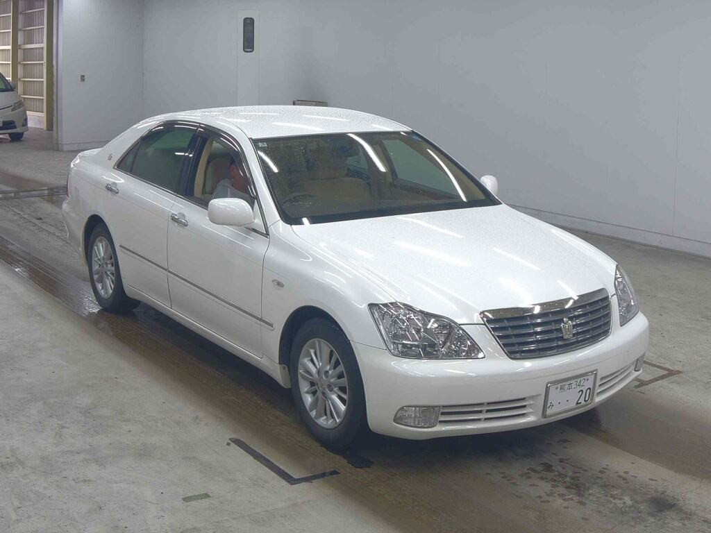 Toyota Crown 2007 z aukcji japońskiej