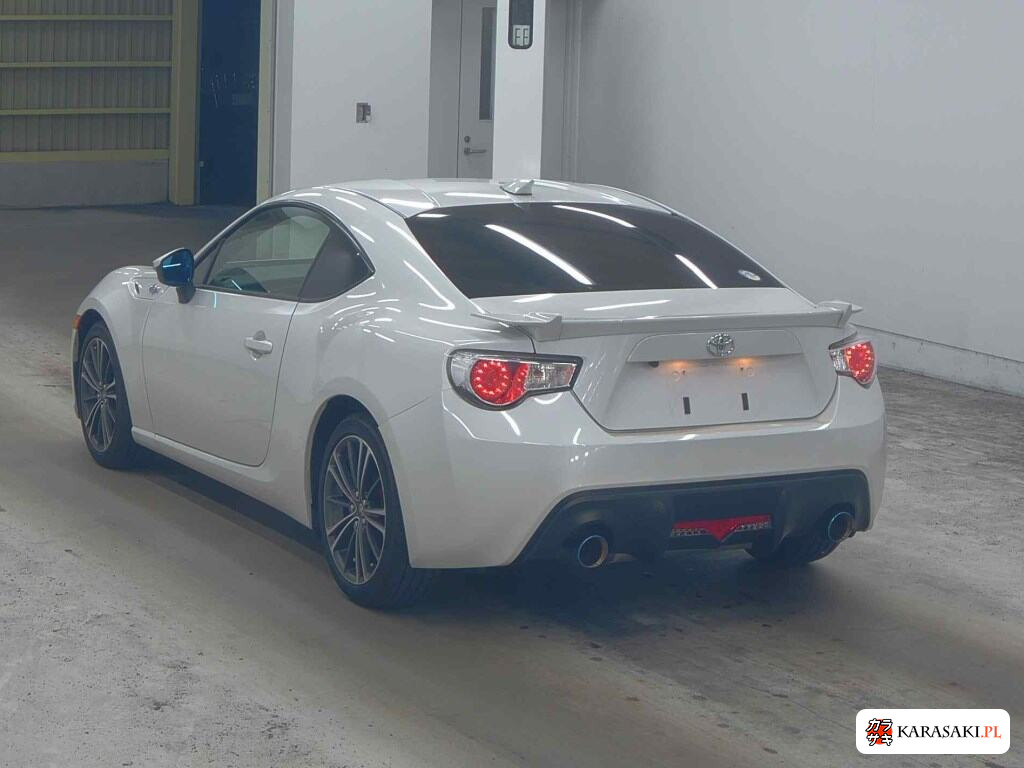 Toyota 86 2012 z aukcji japońskiej