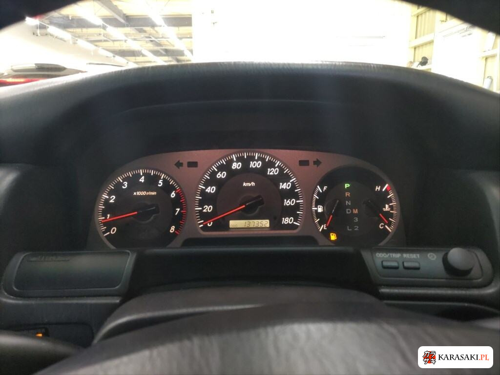Toyota Crown Estate 2003 z aukcji japońskiej