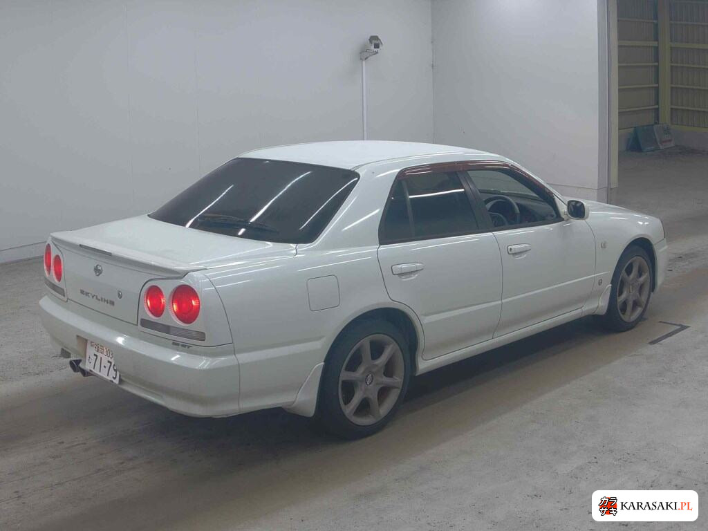 Nissan Skyline 2001 z aukcji japońskiej