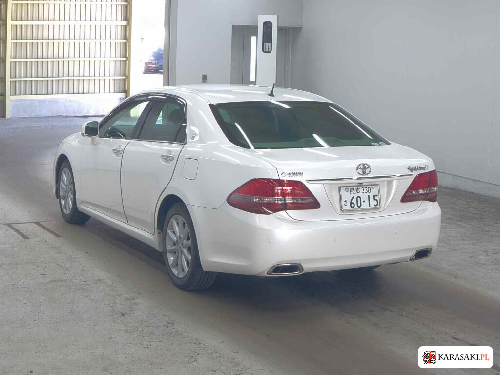 Toyota Crown 2008 z aukcji japońskiej