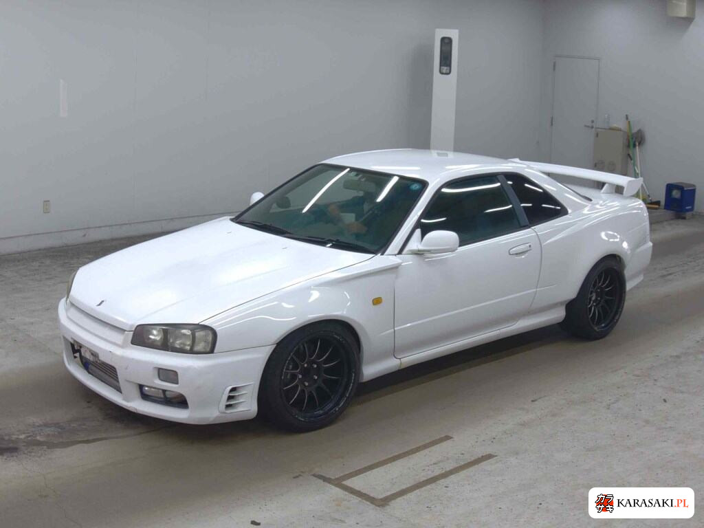 Nissan Skyline 1998 z aukcji japońskiej