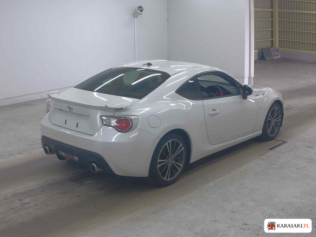 Toyota 86 2013 z aukcji japońskiej