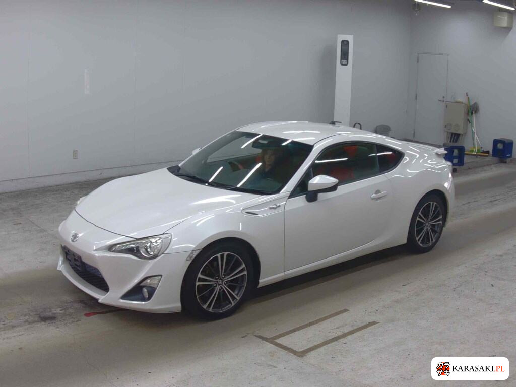 Toyota 86 2013 z aukcji japońskiej