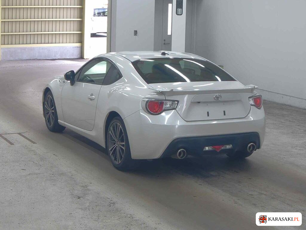 Toyota 86 2013 z aukcji japońskiej
