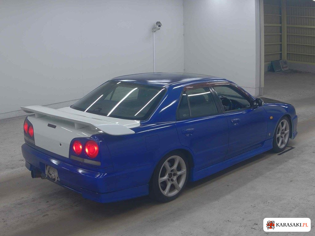 Nissan Skyline 1998 z aukcji japońskiej