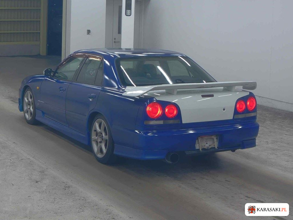 Nissan Skyline 1998 z aukcji japońskiej