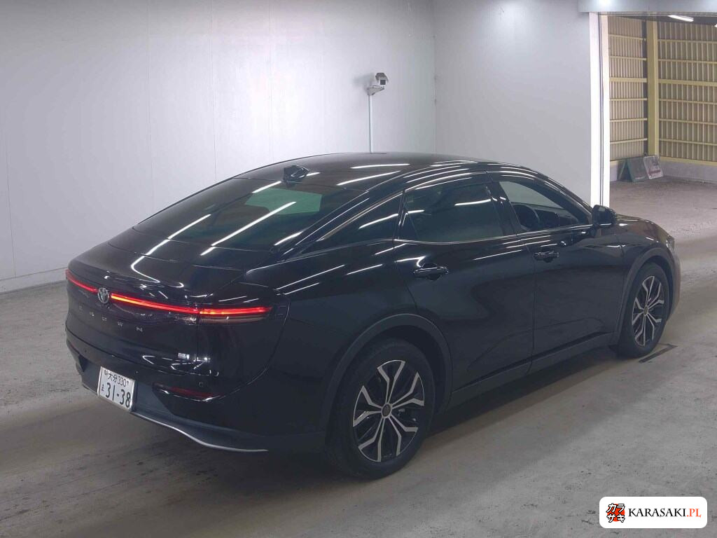 Toyota Crown Crossover 2023 z aukcji japońskiej