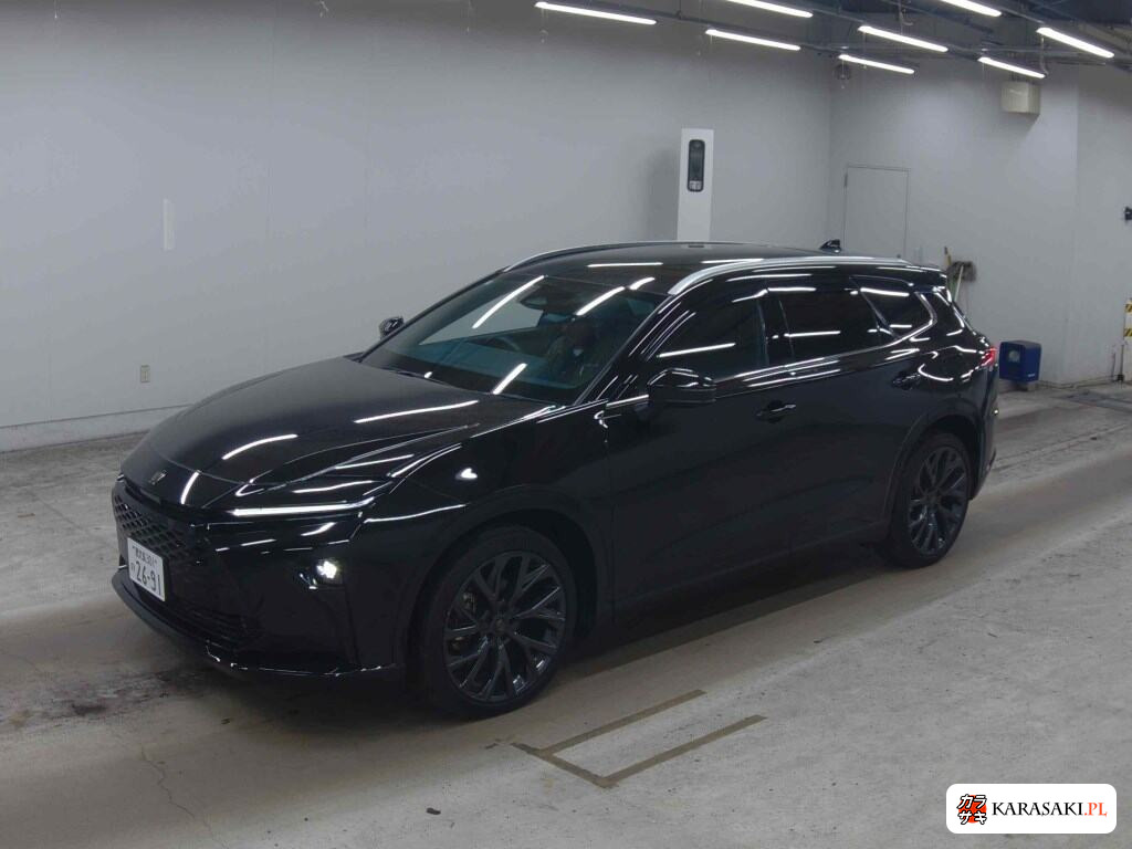 Toyota Crown Estate 2025 z aukcji japońskiej