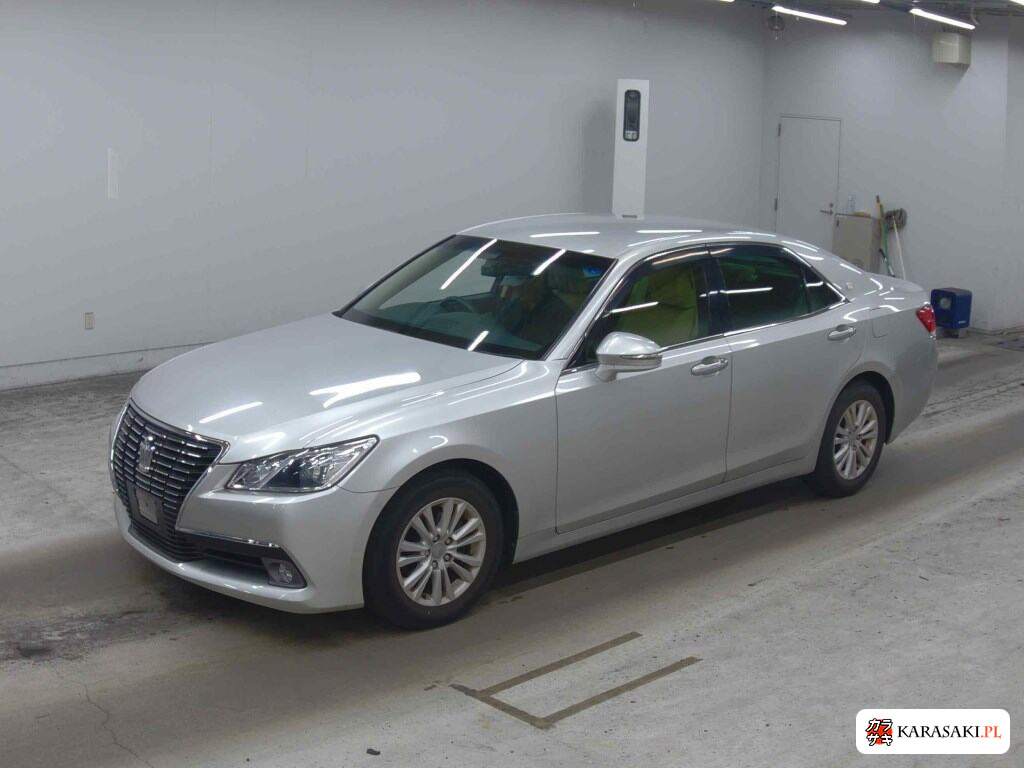 Toyota Crown 2013 z aukcji japońskiej