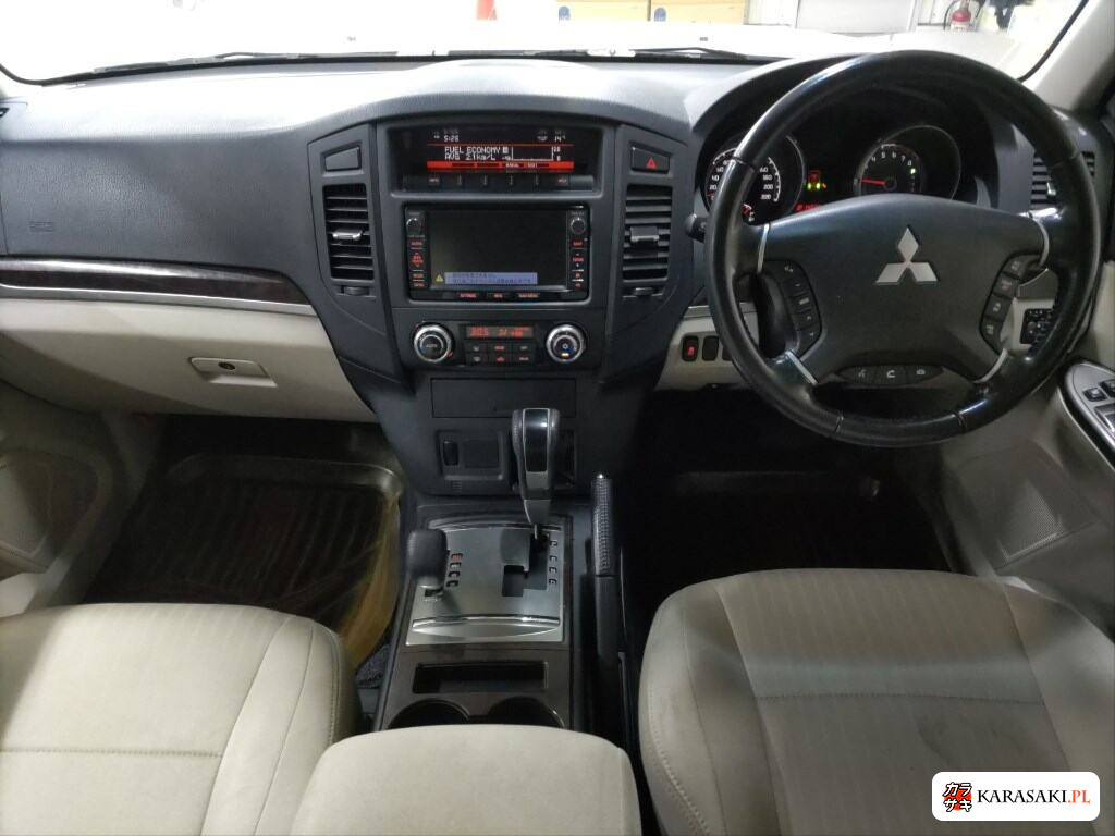 Mitsubishi Pajero 2013 z aukcji japońskiej