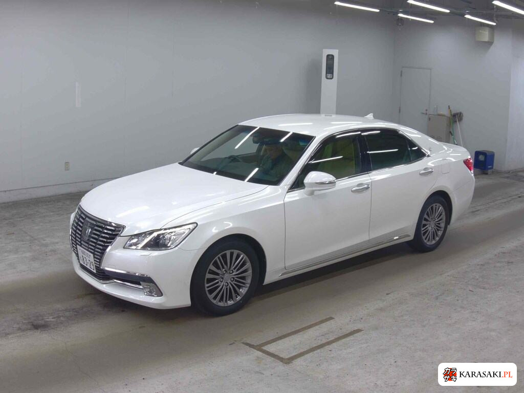 Toyota Crown 2013 z aukcji japońskiej