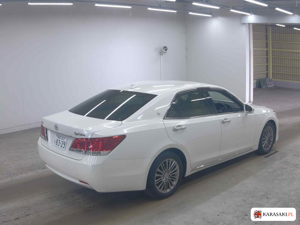 Toyota Crown 2013 z aukcji japońskiej