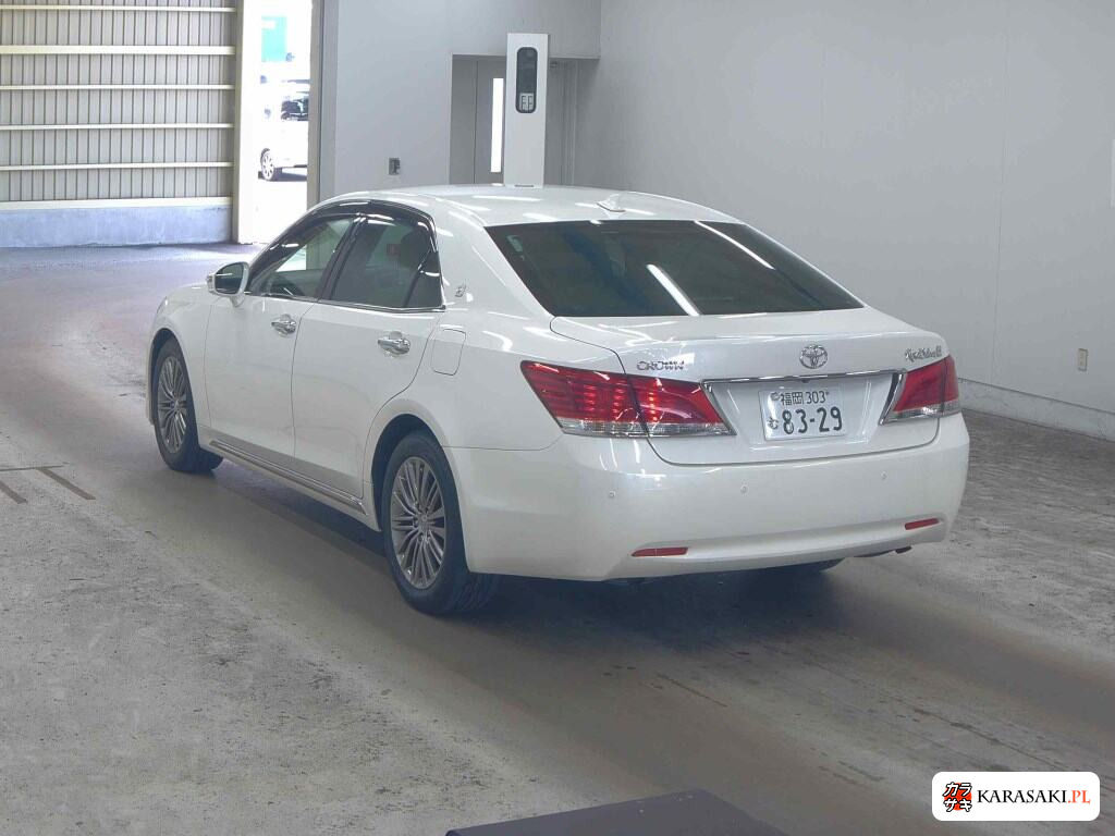 Toyota Crown 2013 z aukcji japońskiej