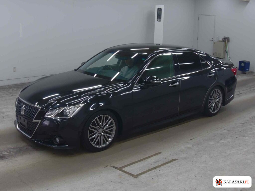 Toyota Crown 2013 z aukcji japońskiej