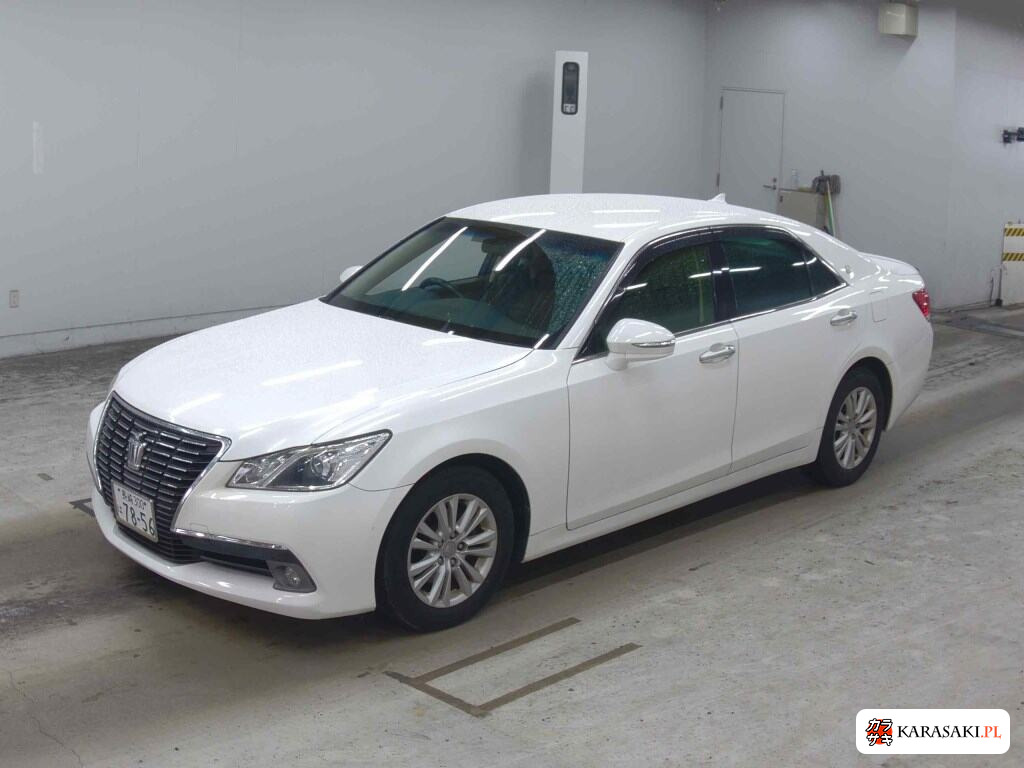 2013 Toyota Crown 4D Royal Saloon 3