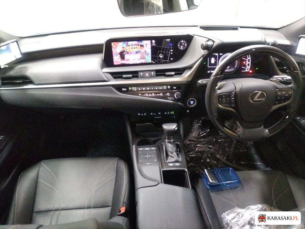 Lexus Es 2019 z aukcji japońskiej
