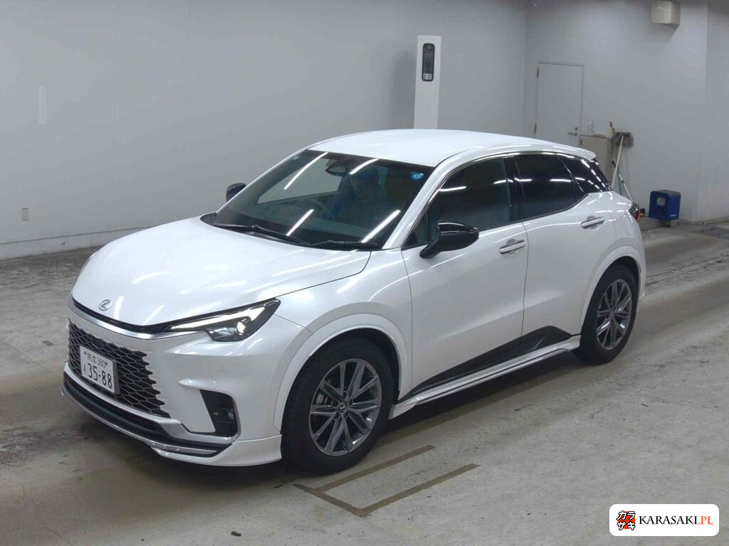 Lexus LBX 2025 z aukcji japońskiej
