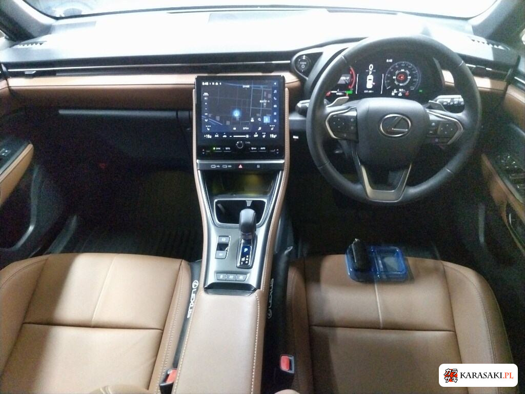 Lexus LBX 2025 z aukcji japońskiej