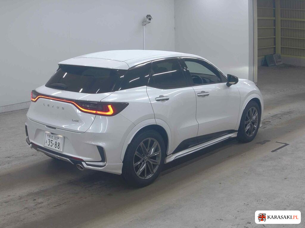 Lexus LBX 2025 z aukcji japońskiej