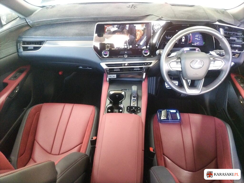 Lexus RX 2025 z aukcji japońskiej