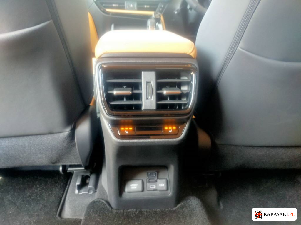Lexus NX 2025 z aukcji japońskiej