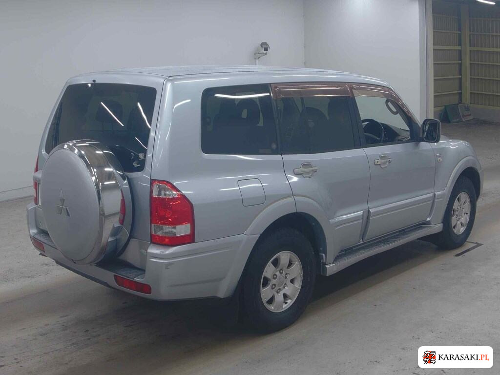 Mitsubishi Pajero 2004 z aukcji japońskiej