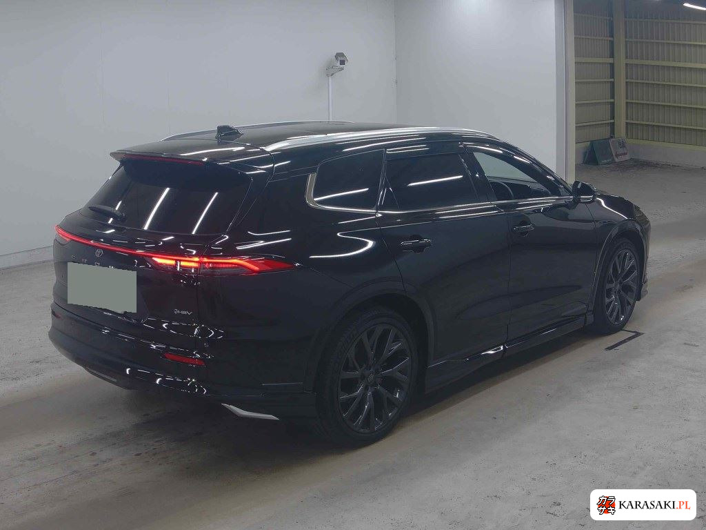 Toyota Crown Estate 2025 z aukcji japońskiej