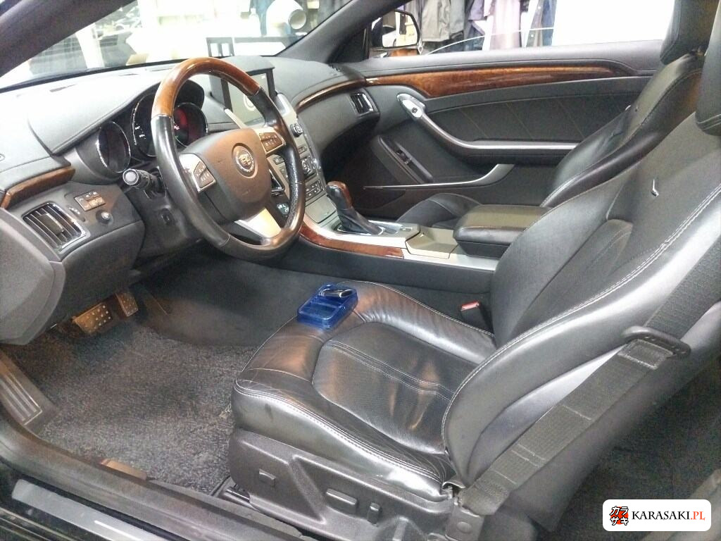 Cadillac CTS Coupe 2010 z aukcji japońskiej