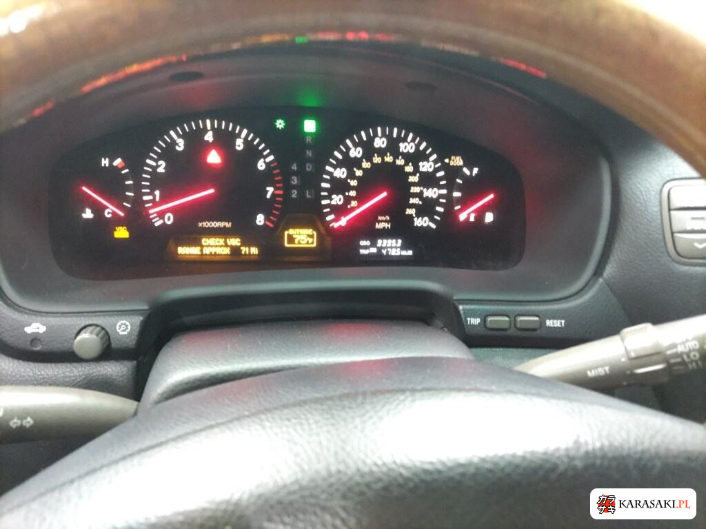 Toyota Celsior 2001 z aukcji japońskiej