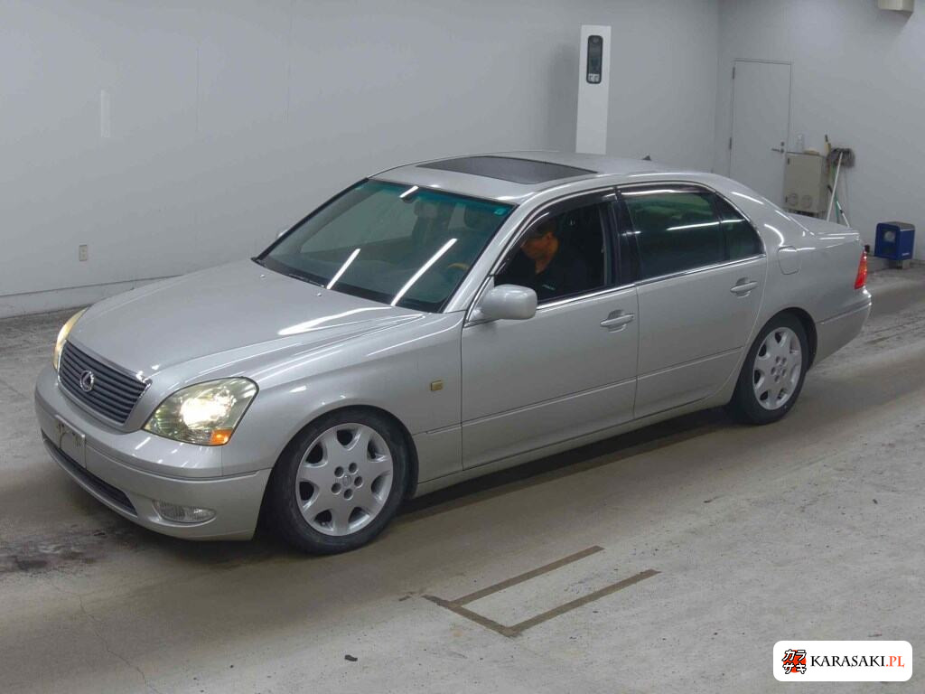 Toyota Celsior 2001 z aukcji japońskiej