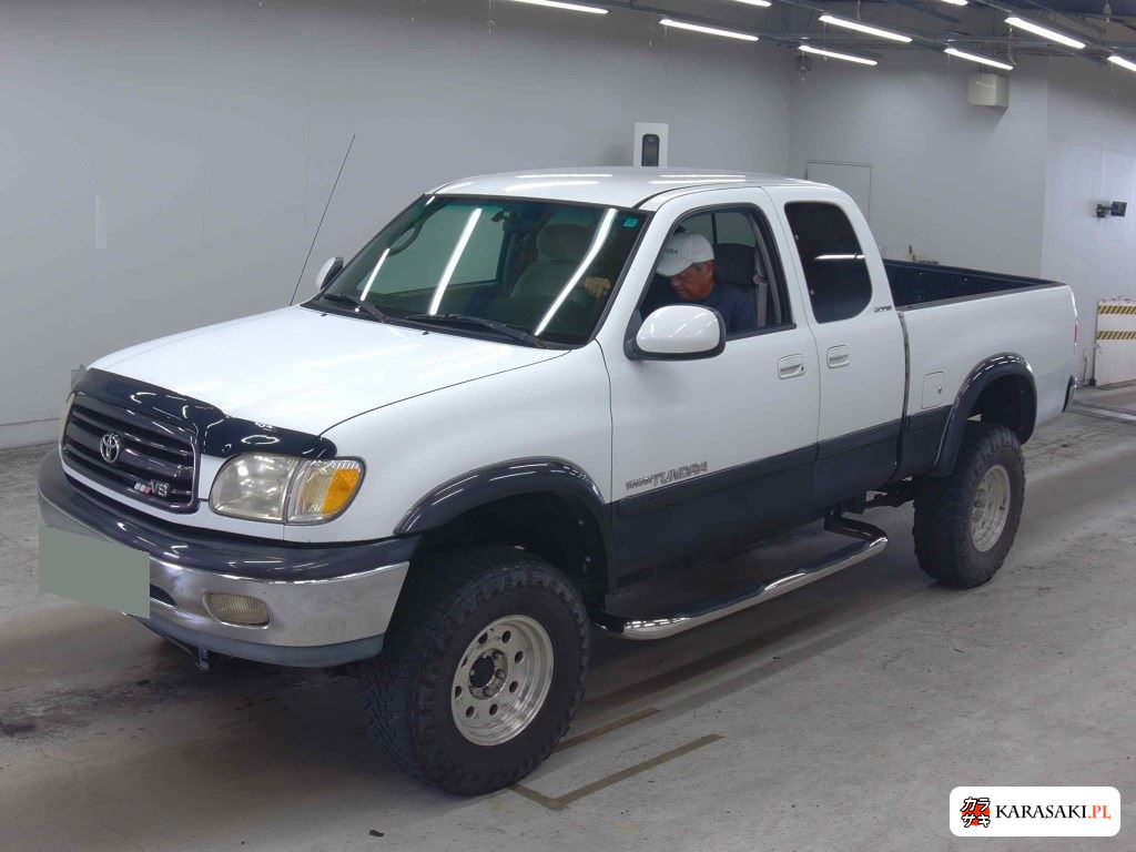 America Toyota Tundra 2004 z aukcji japońskiej