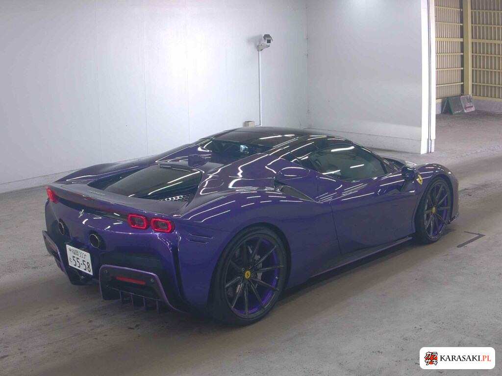 Ferrari SF90 Spider 2023 z aukcji japońskiej