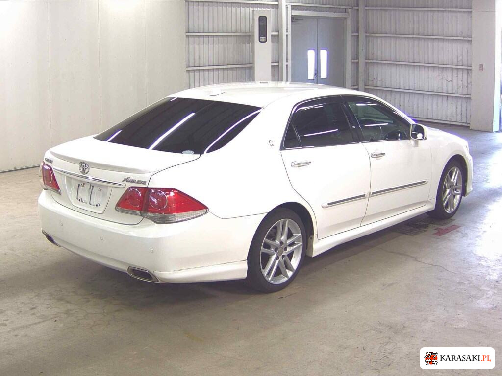 Toyota Crown 2011 z aukcji japońskiej