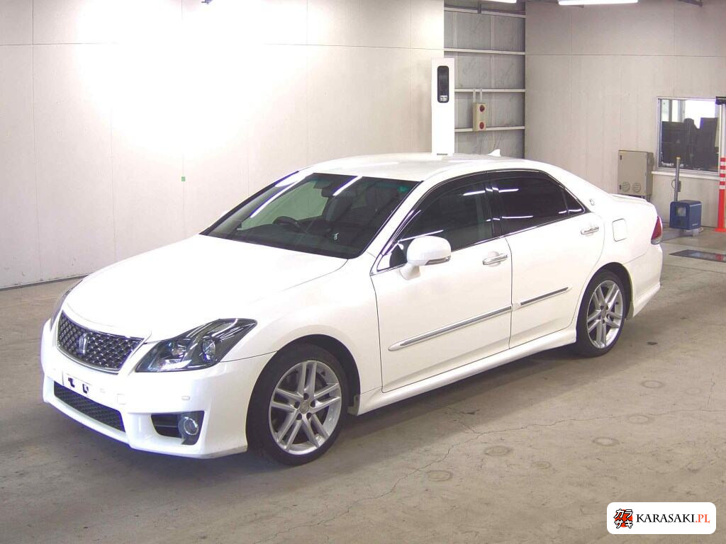 Toyota Crown 2011 z aukcji japońskiej