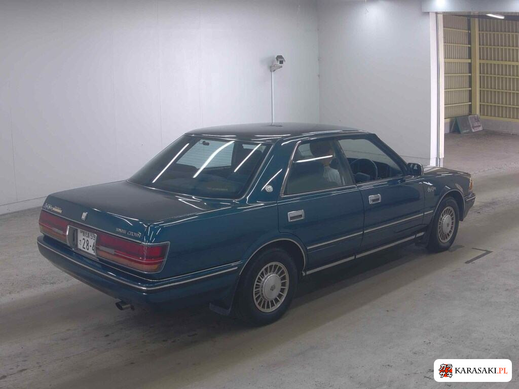 Toyota Crown 1988 z aukcji japońskiej