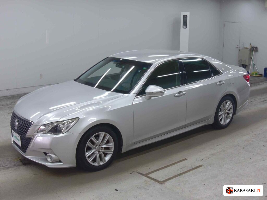 Toyota Crown 2013 z aukcji japońskiej