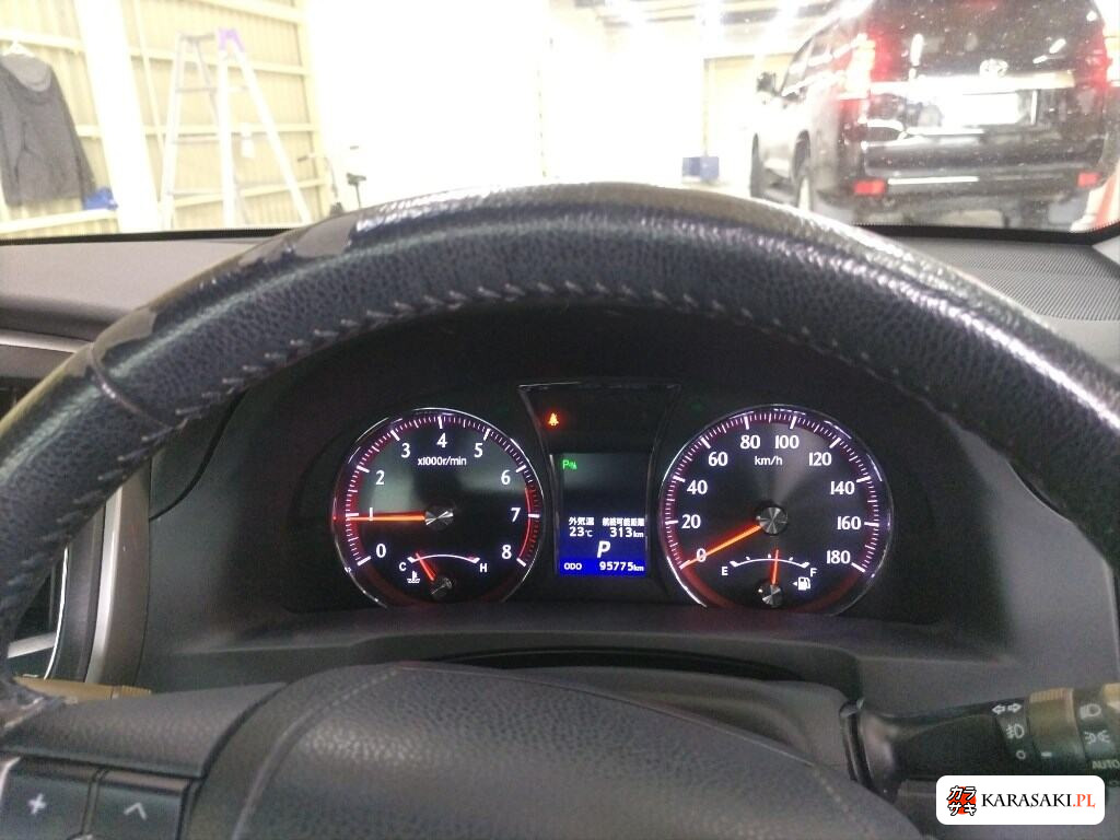 Toyota Crown 2013 z aukcji japońskiej