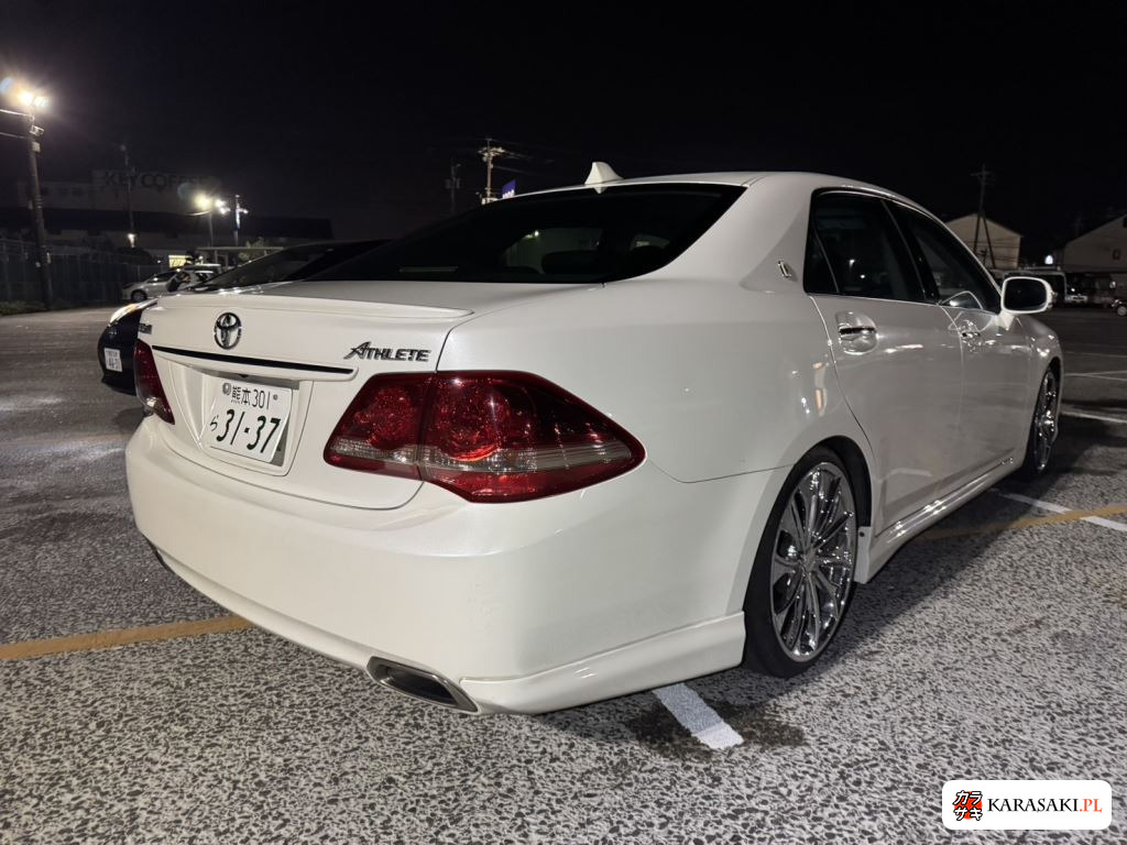 Toyota Crown 2009 z aukcji japońskiej